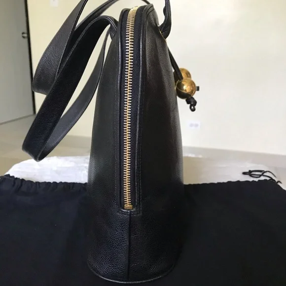 Chanel - Picture 9 of 16